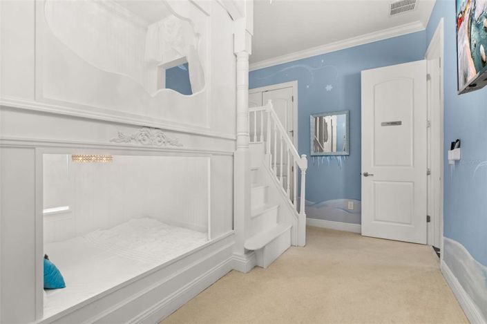 Image No.44-5 Bed House for sale