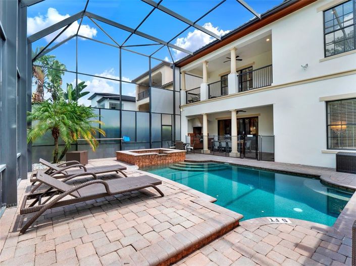 Image No.15-7 Bed House for sale