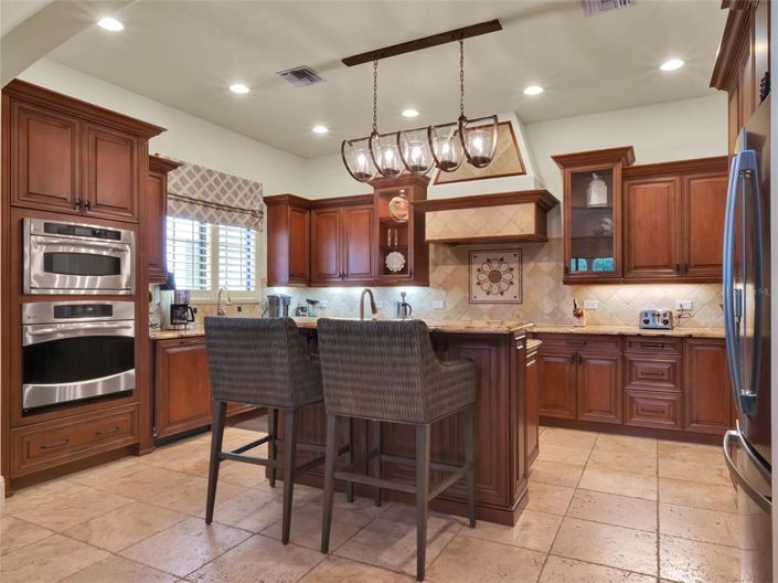 Image No.25-7 Bed House for sale