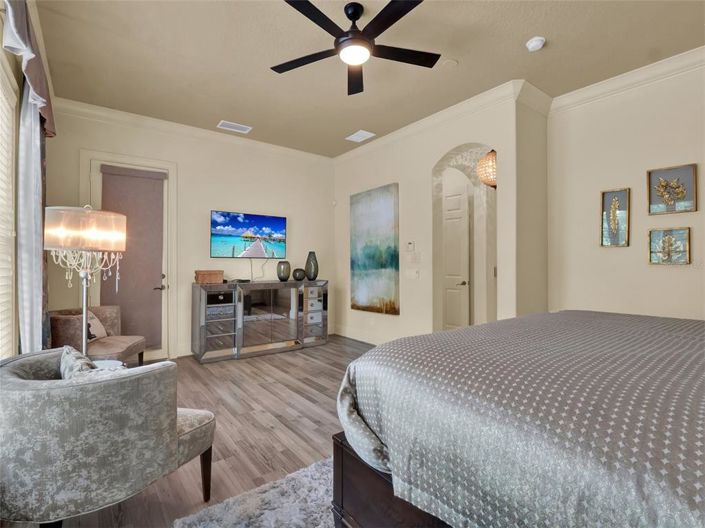 Image No.37-7 Bed House for sale