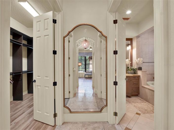 Image No.38-7 Bed House for sale