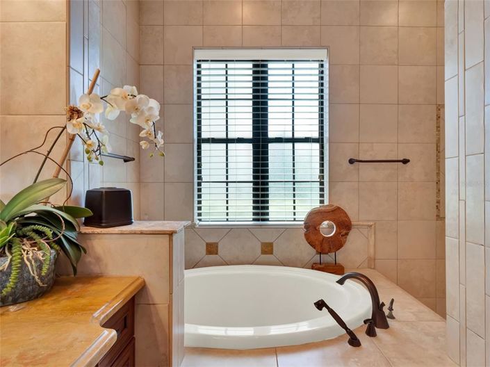 Image No.43-7 Bed House for sale