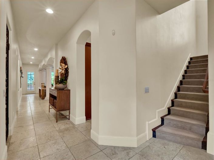 Image No.44-7 Bed House for sale