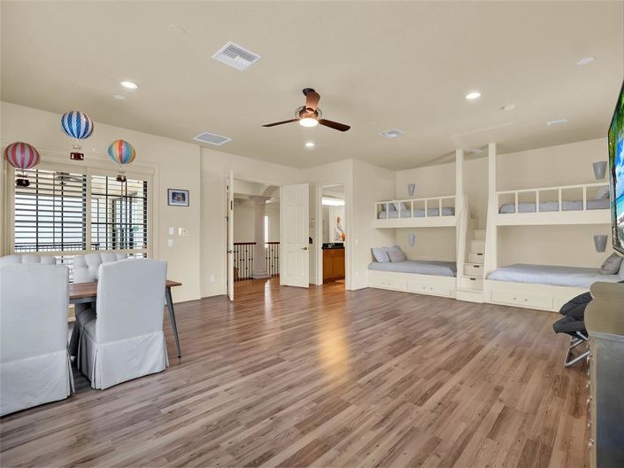 Image No.49-7 Bed House for sale