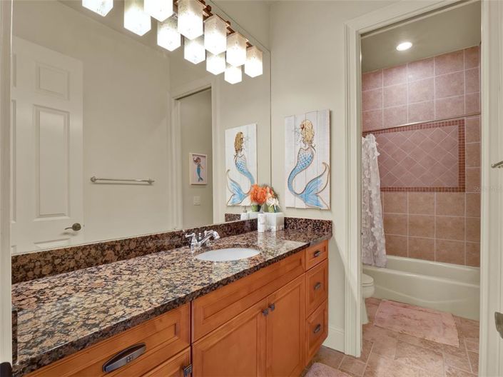 Image No.50-7 Bed House for sale