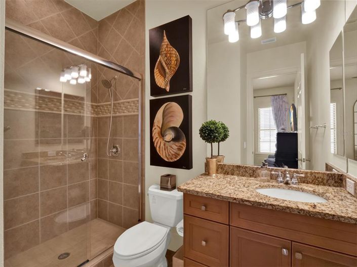 Image No.60-7 Bed House for sale