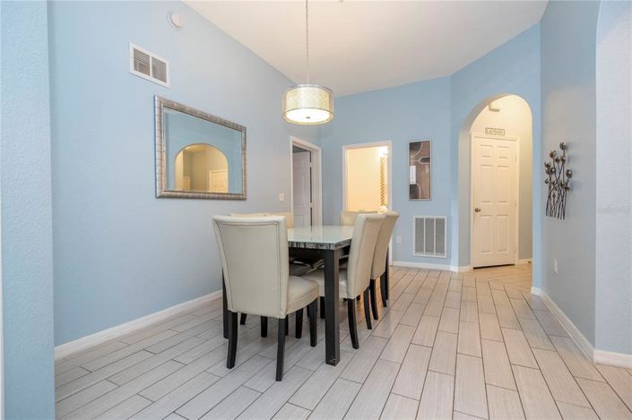 Image No.10-2 Bed Apartment for sale