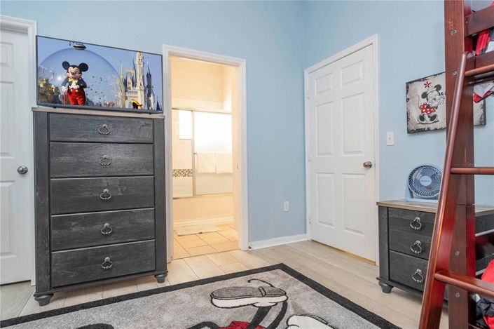 Image No.23-2 Bed Apartment for sale