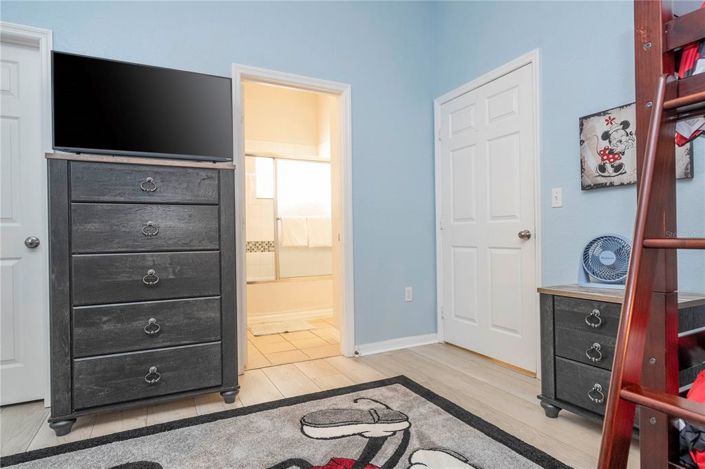 Image No.24-2 Bed Apartment for sale