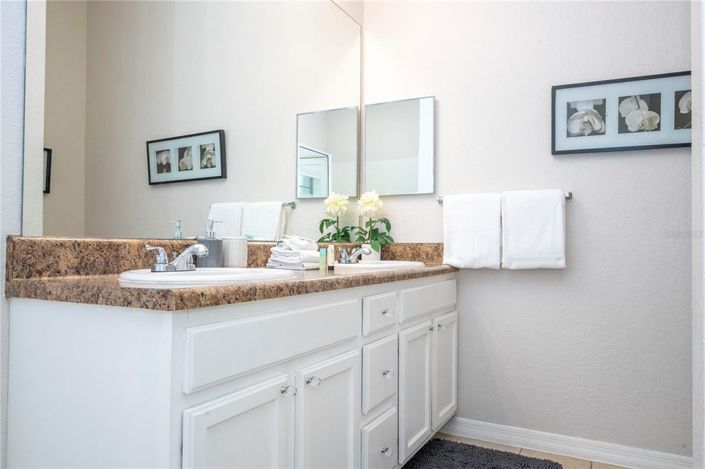 Image No.57-2 Bed Apartment for sale