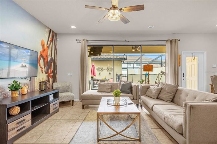 Image No.12-5 Bed Townhouse for sale