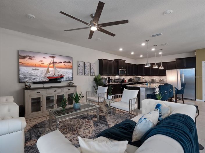 Image No.11-9 Bed House for sale