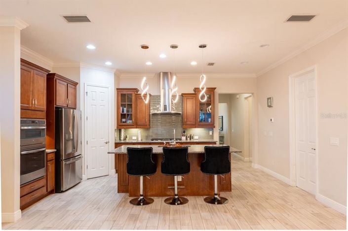 Image No.5-4 Bed Property for sale