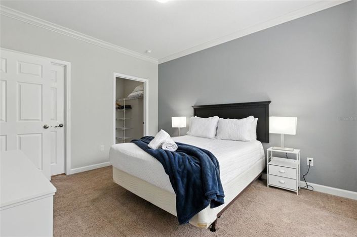 Image No.17-2 Bed Property for sale