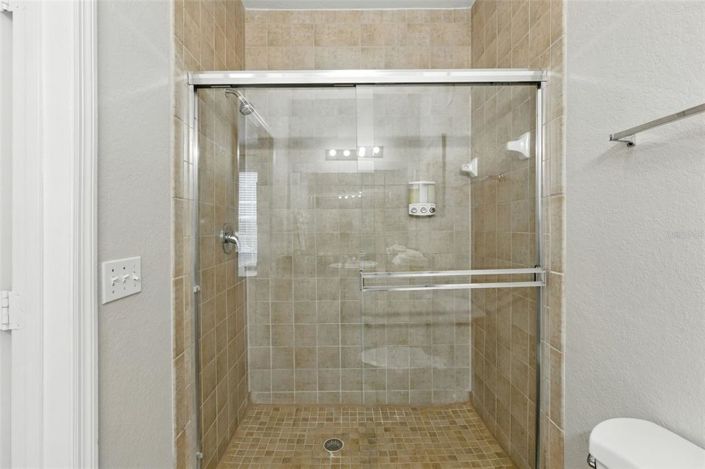 Image No.25-2 Bed Apartment for sale