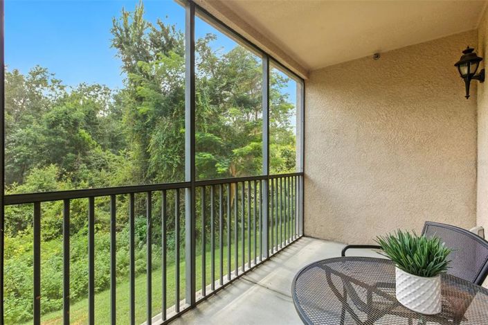 Image No.26-2 Bed Property for sale