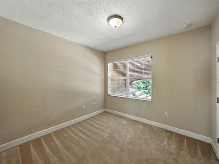 Image No.16-3 Bed Townhouse for sale