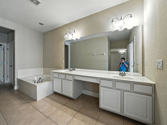 Image No.22-3 Bed Apartment for sale