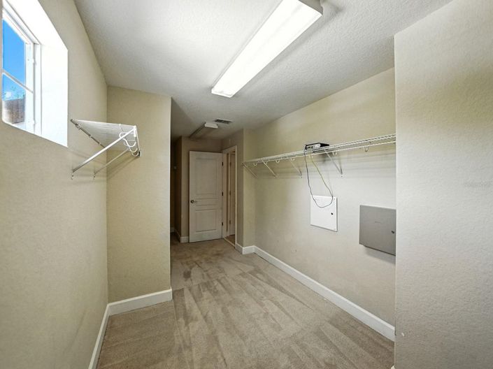 Image No.25-3 Bed Townhouse for sale