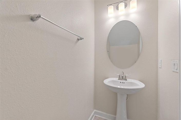 Image No.21-3 Bed House for sale