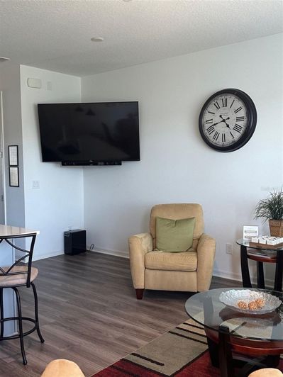 Image No.8-3 Bed Townhouse for sale