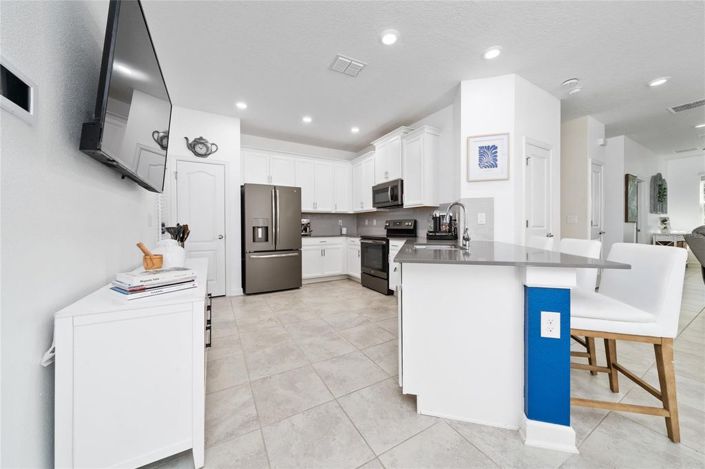 Image No.11-5 Bed Townhouse for sale