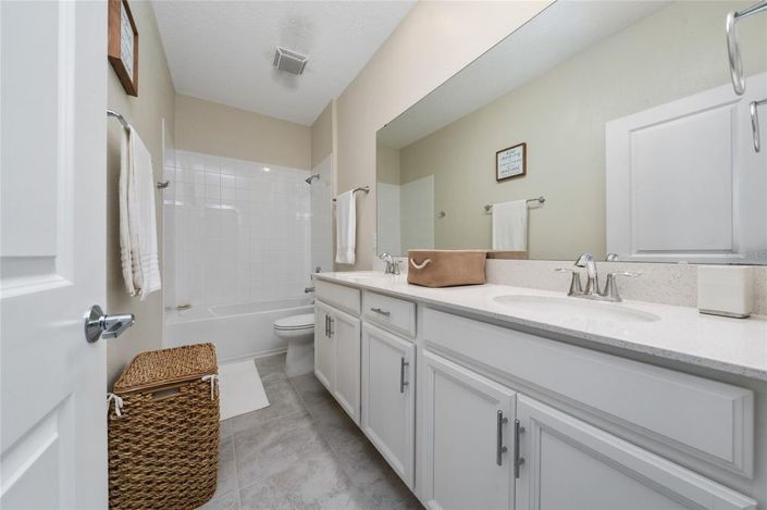 Image No.27-5 Bed Townhouse for sale