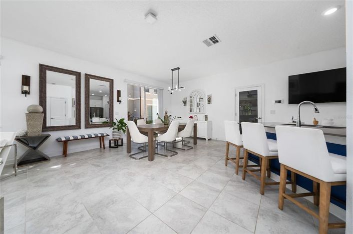 Image No.9-5 Bed Townhouse for sale