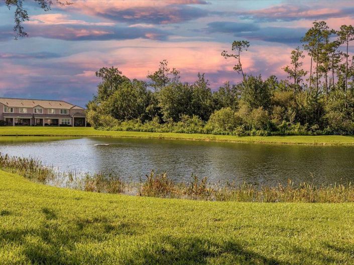 Image No.24-3 Bed Townhouse for sale