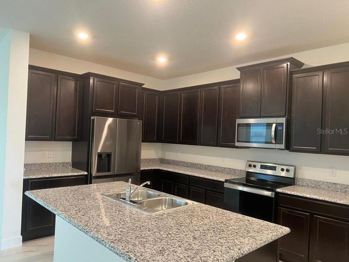 Image No.11-4 Bed House for sale