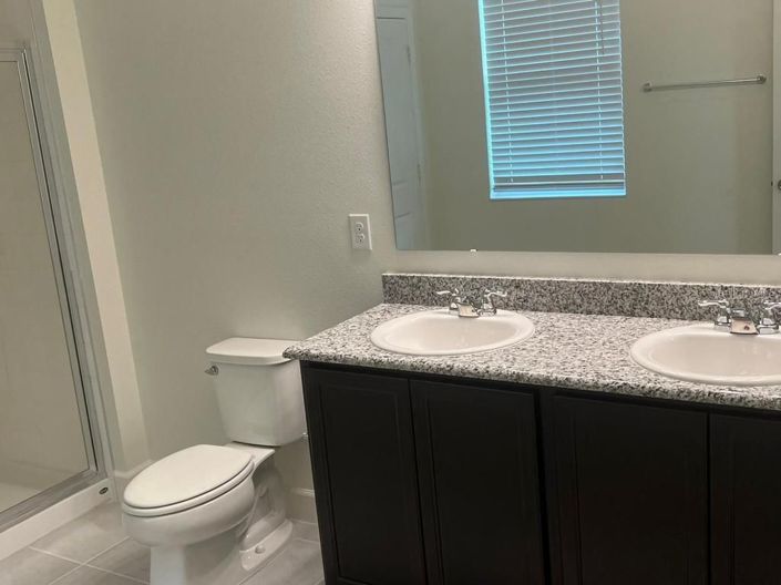 Image No.15-4 Bed House for sale