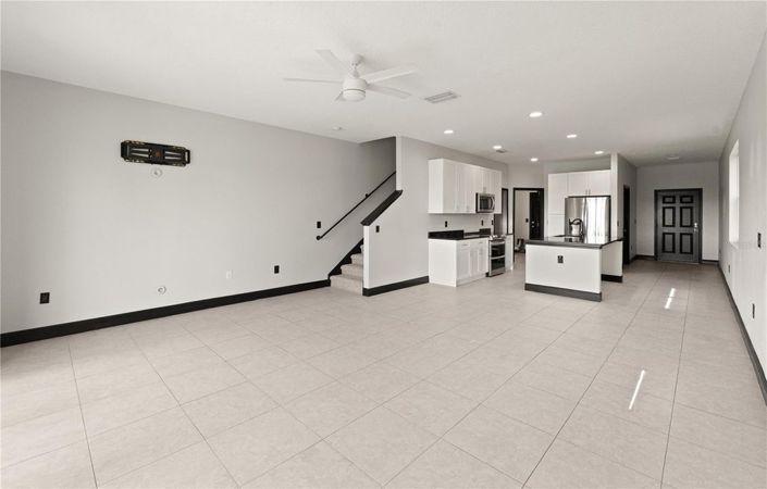 Image No.8-4 Bed Townhouse for sale