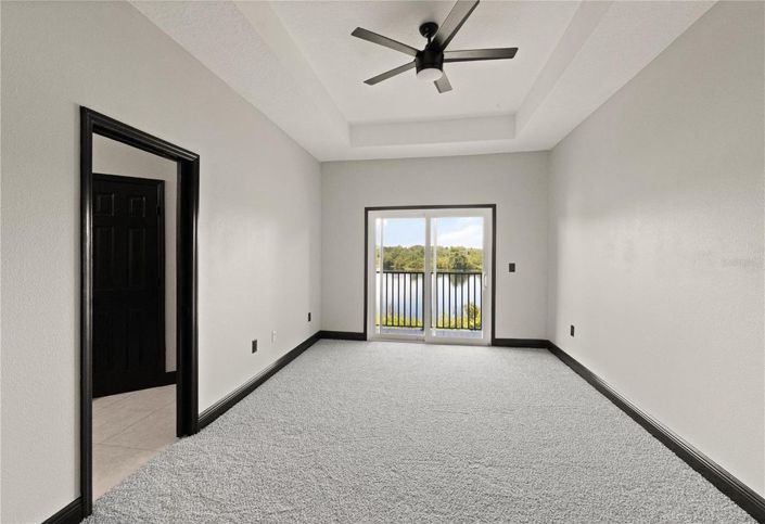 Image No.10-4 Bed Townhouse for sale