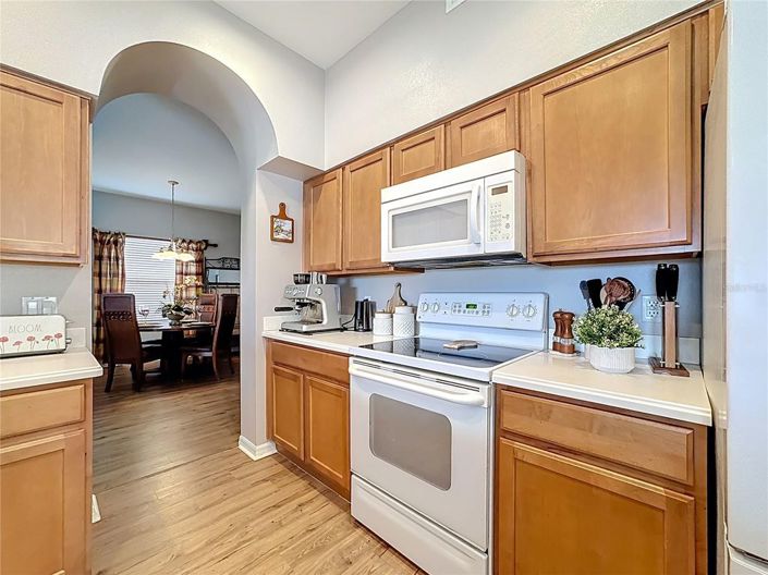 Image No.16-5 Bed House for sale