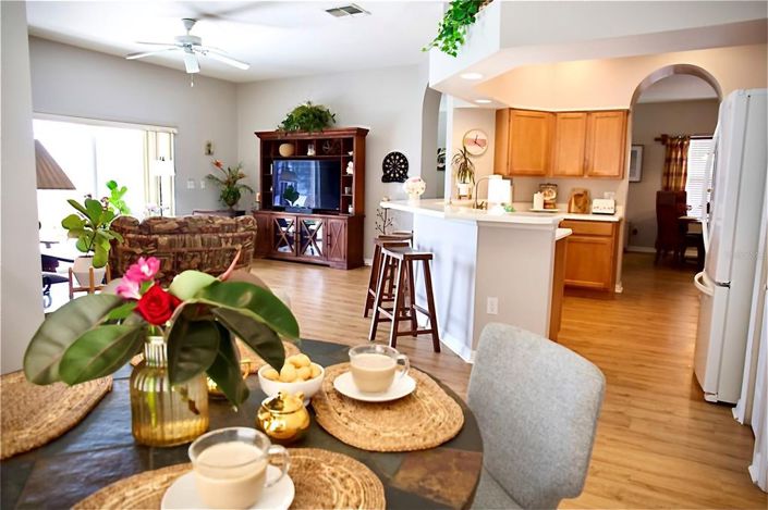 Image No.17-5 Bed House for sale