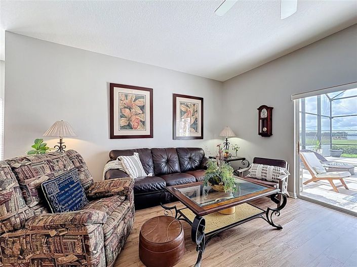 Image No.19-5 Bed House for sale