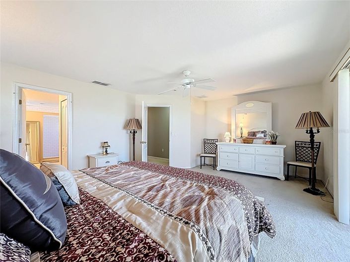 Image No.20-5 Bed House for sale