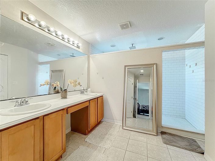 Image No.23-5 Bed House for sale