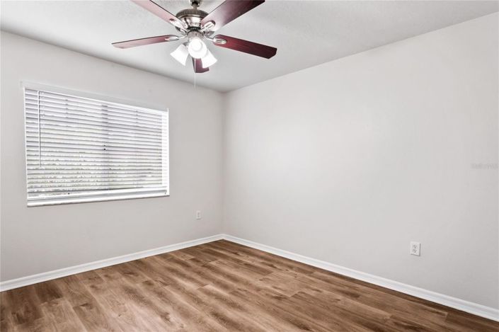 Image No.18-4 Bed House for sale