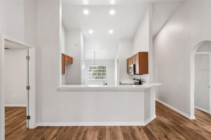 Image No.6-4 Bed House for sale