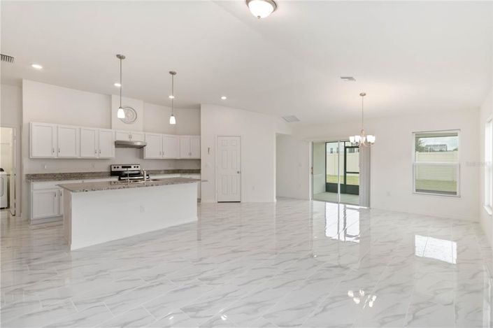 Image No.4-Propriété de 3 chambres à vendre à Davenport