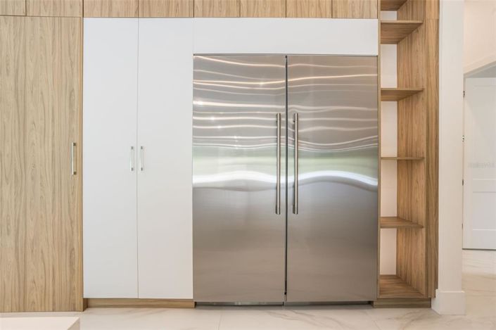 Image No.15-5 Bed House for sale