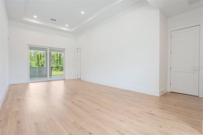 Image No.22-5 Bed House for sale