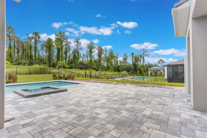 Image No.54-5 Bed House for sale