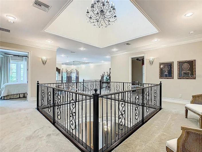 Image No.32-5 Bed Property for sale