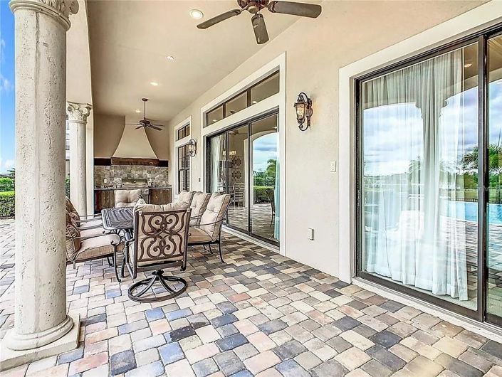 Image No.45-5 Bed House for sale