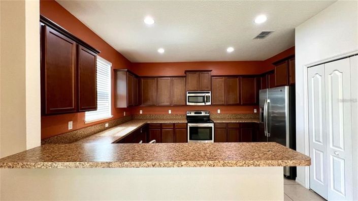 Image No.20-5 Bed House for sale