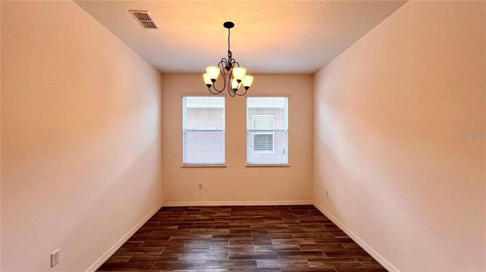 Image No.28-5 Bed House for sale