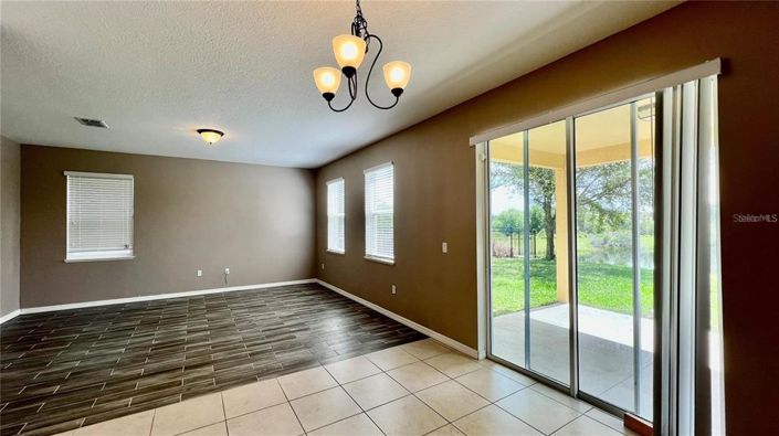 Image No.35-5 Bed House for sale