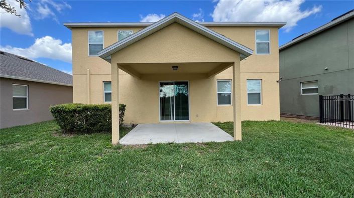 Image No.8-5 Bed House for sale